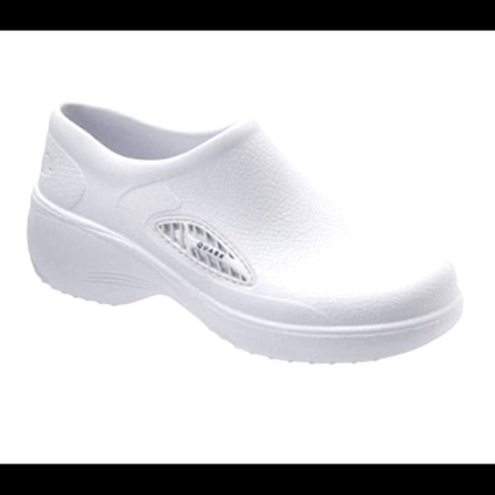 Quark Pro Air II White Lightweight Medical Footwear Slip On Mules Clogs US 12